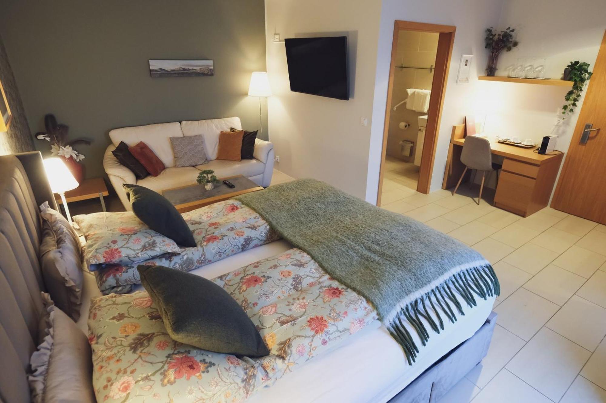 Hotel Laki Kirkjubæjarklaustur Exteriör bild